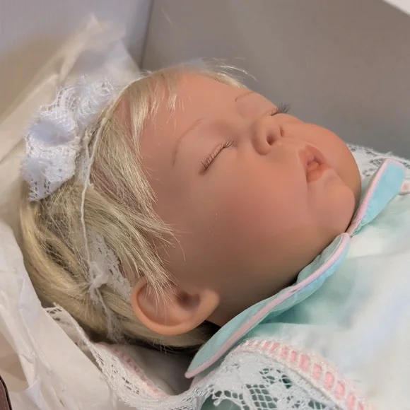 Rare Lee Middleton Original Packaging Pristine Hug A Bug Doll - Picture 9 of 11